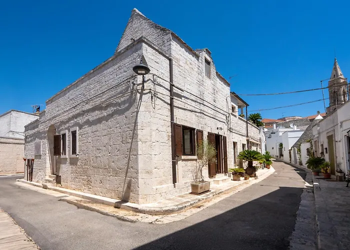 Trulli Contento - & *