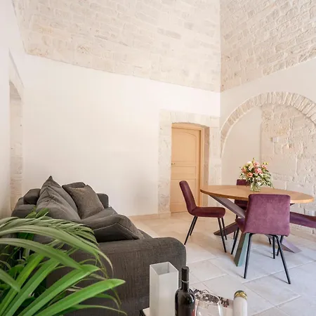 Trulli Contento - & *